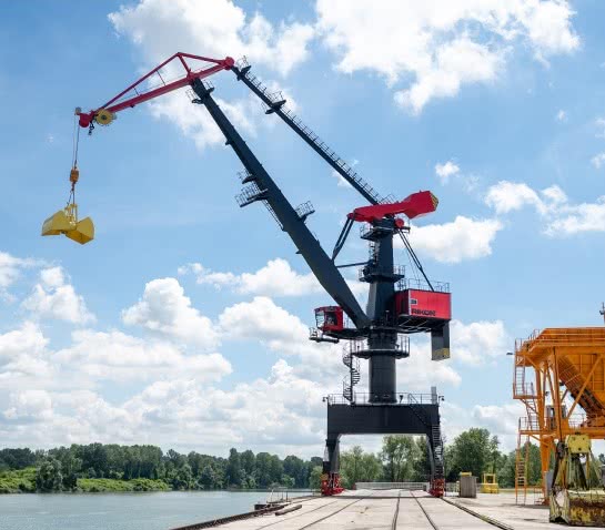 Port crane